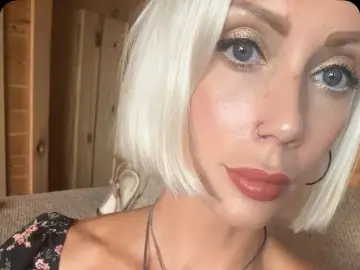 BellaDays  live sex cam