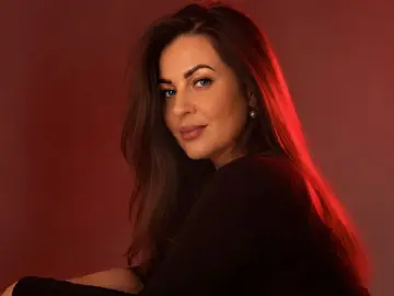 InesFitnes  live sex cam