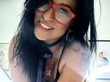 EmliySuaz  live sex cam