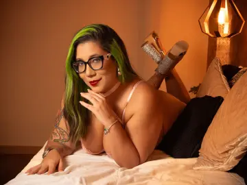 MonikaOrtiz  live sex cam