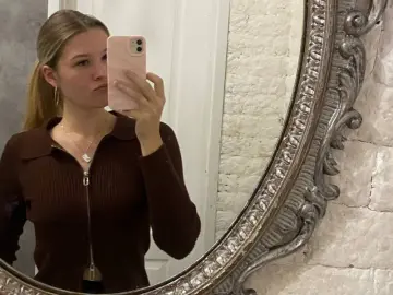 SkyeDavis  live sex cam