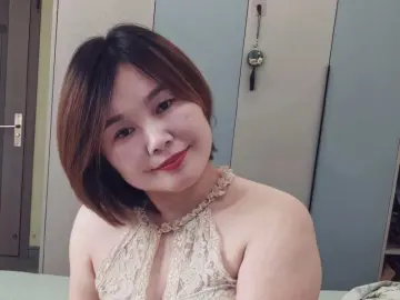 YuanXiaoyui  live sex cam