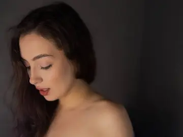 ElaraEden  live sex cam