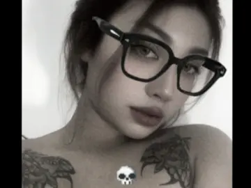 AmelieEva  live sex cam