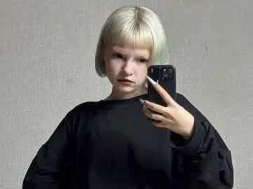 LatashaLafevre  live sex cam