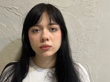BillieMilash  live sex cam