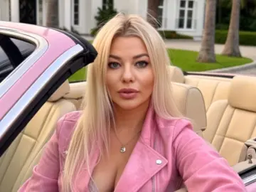 BeataBeatrice  live sex cam