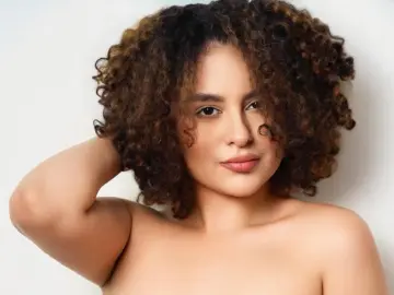 MiaLarsun  live sex cam