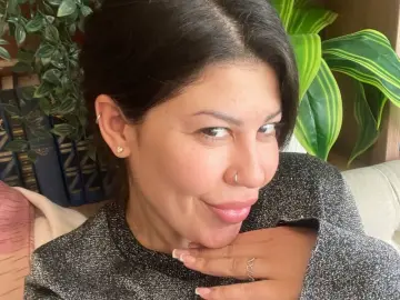 RebeccaLuxy  live sex cam