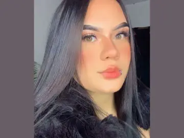 SharayLooney  live sex cam