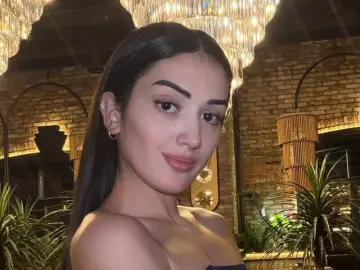 JunkoSheares  live sex cam