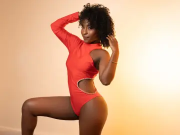 KiaraSaint  live sex cam