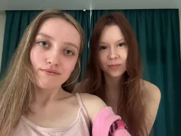 LewisAndBeatriz  live sex cam