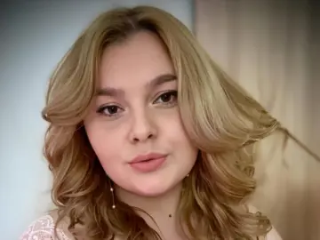 MeganSkies  live sex cam