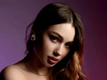 AlisaVei  live sex cam