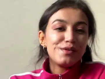TaniaSebestyen  live sex cam