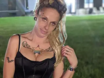 ToraVic  live sex cam