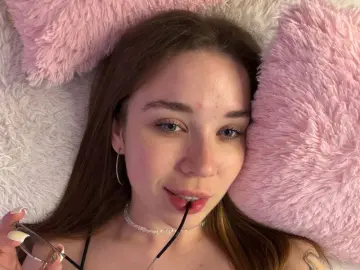 KarenGlover  live sex cam