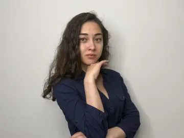 RenaVangordon  live sex cam
