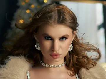 MelanieJhonson  live sex cam