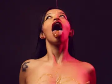 AteneaRouge  live sex cam