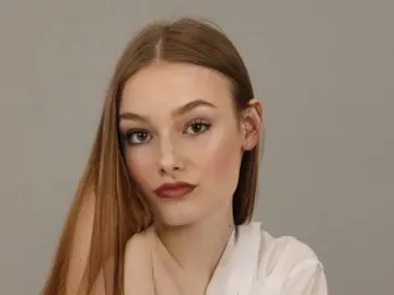 EllieEly  live sex cam