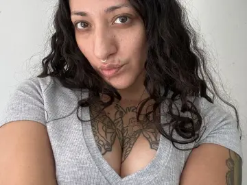 Slaynaxoxo  live sex cam