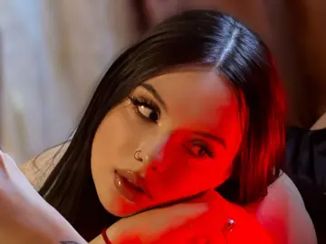 EmikoTriana  live sex cam