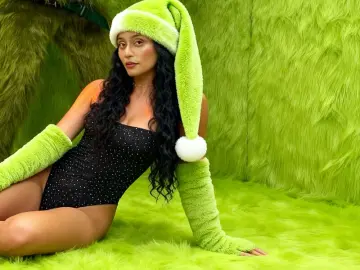 NahomiTeylor  live sex cam