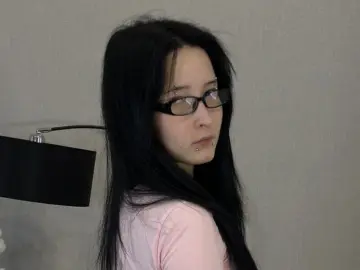 AnnelieseFlorio  live sex cam