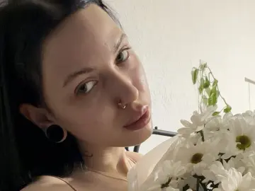 IvyAshworth  live sex cam