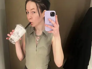 AurasDiaz  live sex cam