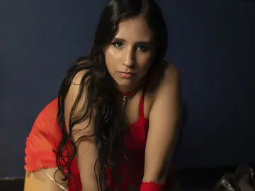 ChloeMadox  live sex cam