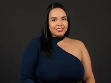 ValerySwanson  live sex cam