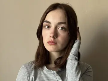 LouanneNading  live sex cam