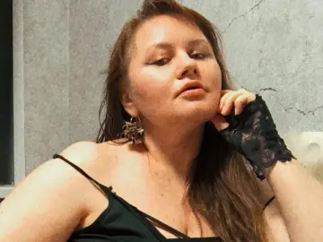 NikkyMist  live sex cam