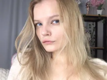 ShelyMilan  live sex cam
