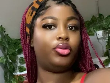ZaraLure  live sex cam