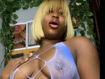 ZaraLure  live sex cam
