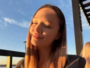 KatharineDeakyne  live sex cam