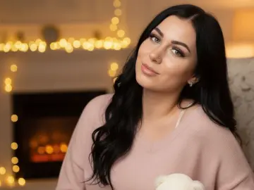 LoisRoss  live sex cam