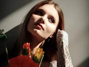 SilkenFever  live sex cam