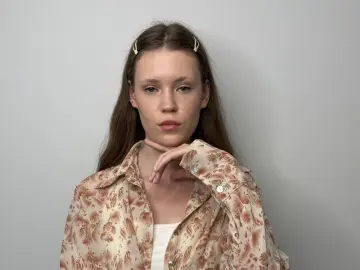 RuthanPirkl  live sex cam