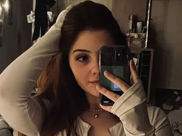 AdrienMusni  live sex cam