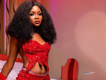 LalahEmrald  live sex cam