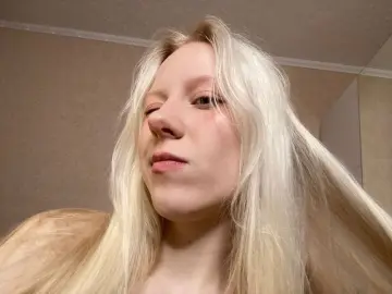 AdeleKeat  live sex cam