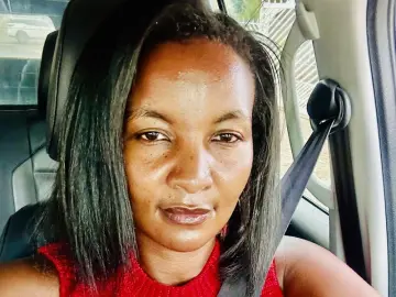 SoniaMiss  live sex cam