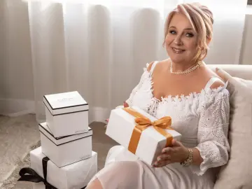 AvrilMillers  live sex cam