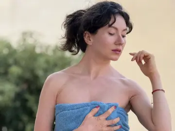 MnemoZeina  live sex cam