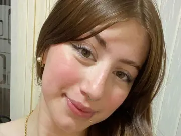 LaraVelvett  live sex cam